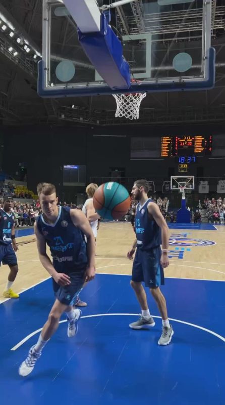 Красноярский БК «Енисей» обыграл «Зенит» в матче Единой лиги ВТБ
