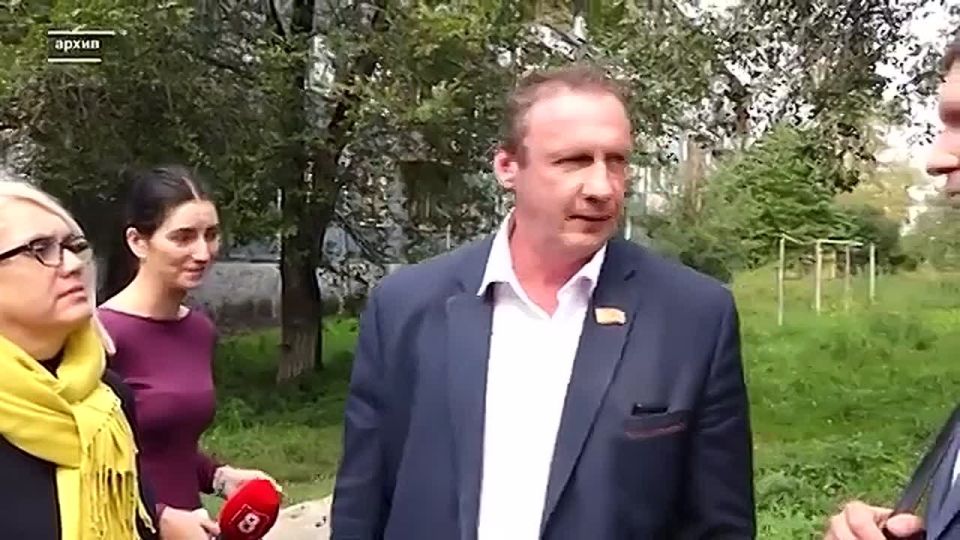 ВЯЧЕСЛАВ ДЮКОВ БОЛЬШЕ НЕ ДЕПУТАТ ГОРСОВЕТА