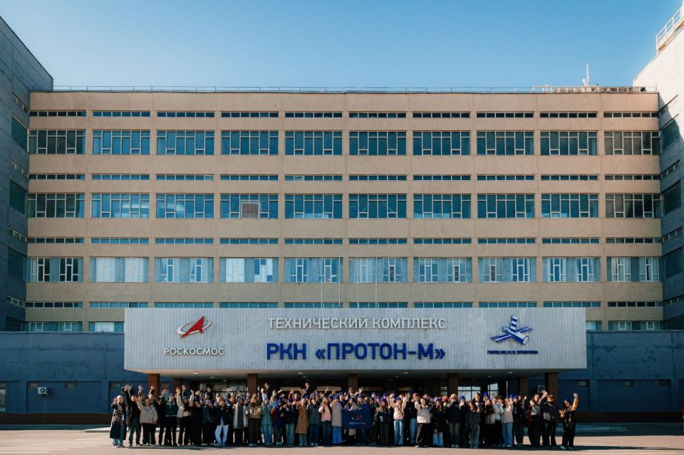 Поехали!. Активистки «Движения Первых» Альбина Нуркамилова и Мария Ткачева вернулись из уникальной поездки на Байконур Поехали!. Активистки «Движения Первых» Альбина Нуркамилова и Мария Ткачева вернулись из уникальной поездки на Байконур