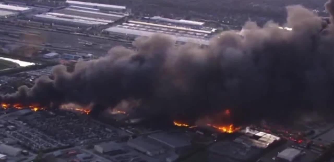 В США при взлете из Международного аэропорта Луисвилля в Кенткукки разбился грузовой самолет