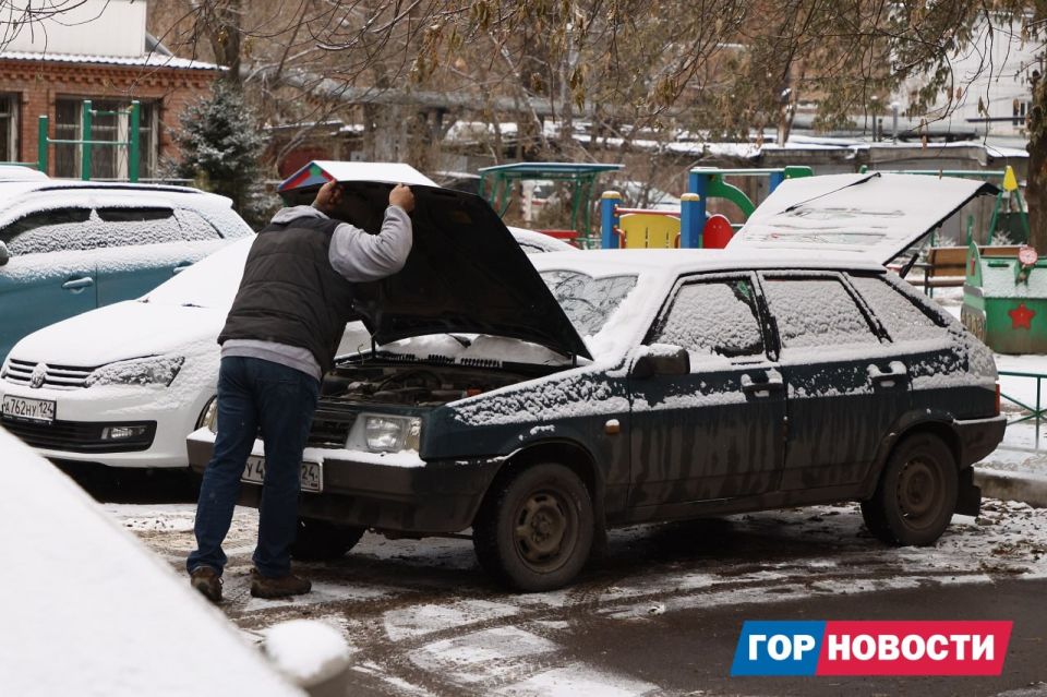 В Красноярск пришла зима. Сегодня ночью столбики термометров опустились ниже ноля и выпал снег В Красноярск пришла зима. Сегодня ночью столбики термометров опустились ниже ноля и выпал снег