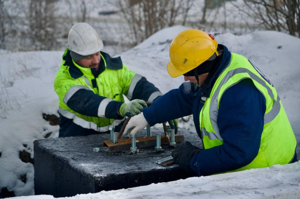  :   3      27   ,       10.       37