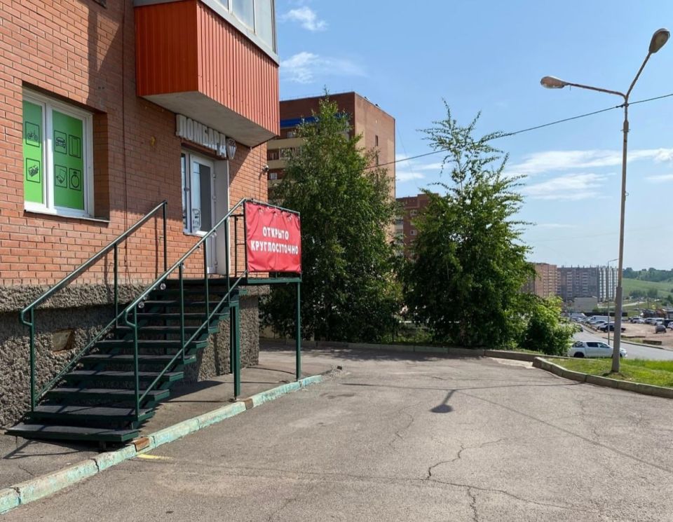 Ломбард под прикрытием: в Красноярске пресечена незаконная деятельность под вывеской комиссионного магазина «Рубин»