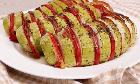 Вкус Италии: как приготовить кабачки с изюминкой