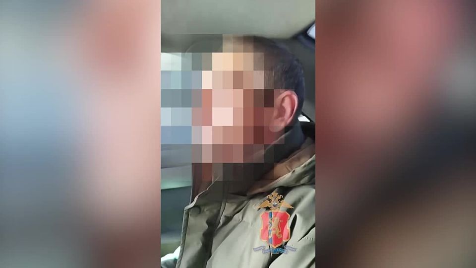 1234567 Красноярские полицейские задержали мужчину, подозреваемого в торговле «солями»