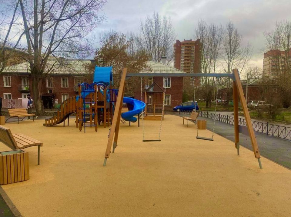 В Ленинском районе Красноярска открылся новый сквер для семейного отдыха