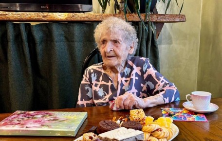 Жительница Красноярска Мария Чистякова отметила вековой юбилей