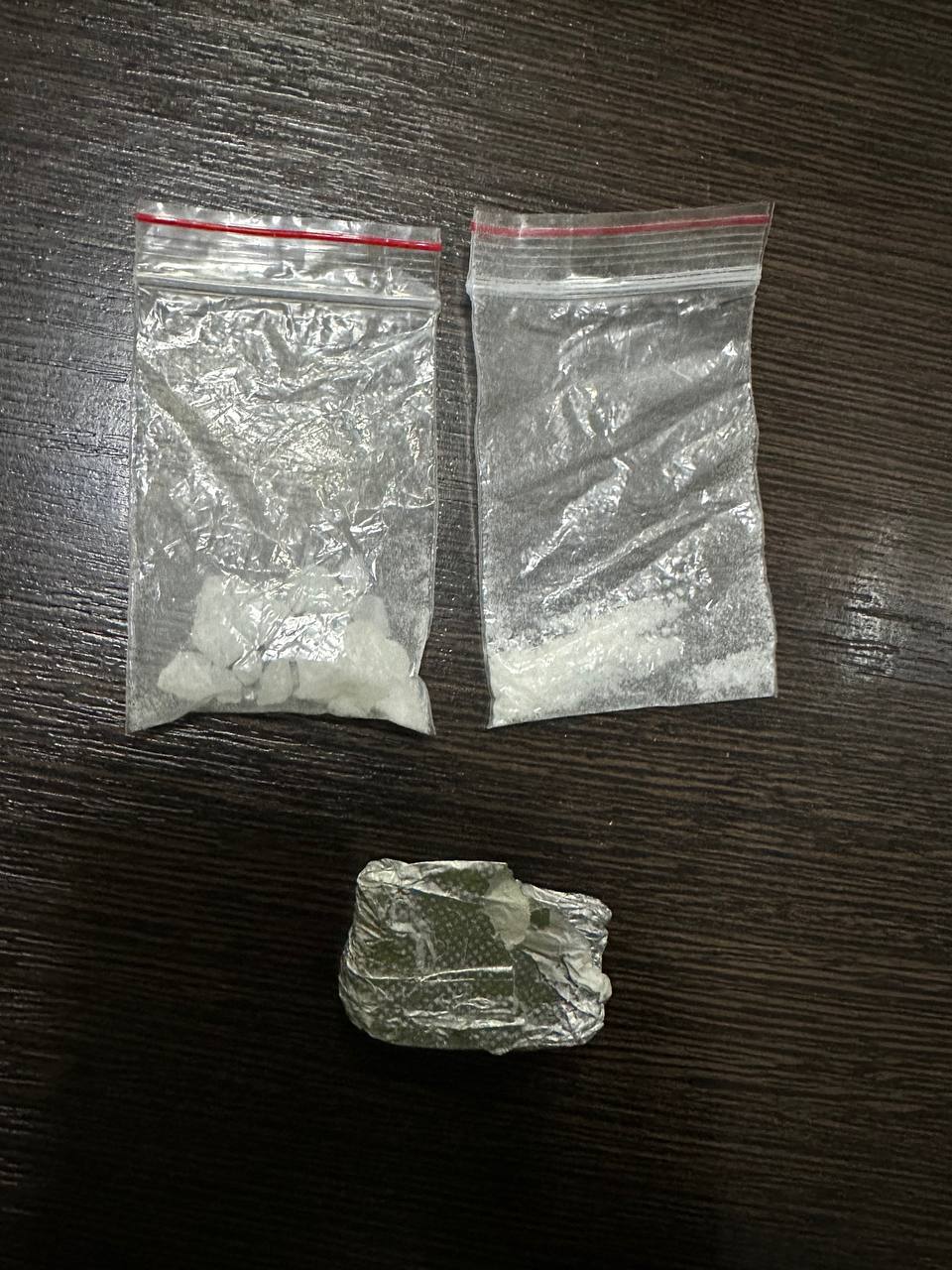 В Красноярском крае инспекторы ДПС задержали мужчину с крупной партией наркотиков