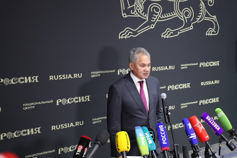 В Красноярск с рабочим визитом прибыл Сергей Шойгу