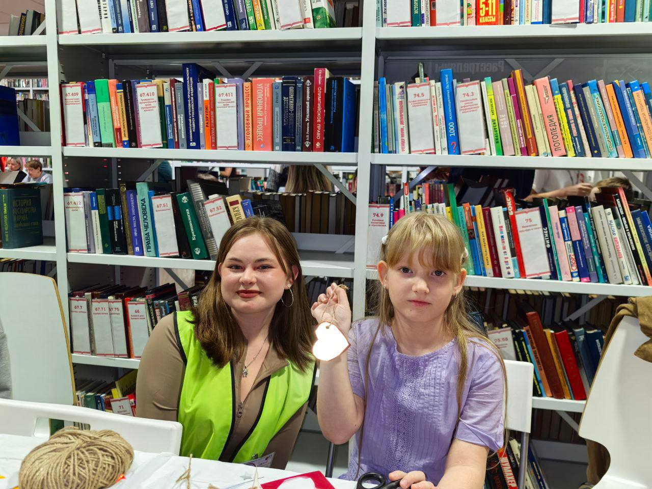 В Минусинске Всероссийская акция «Ночь искусств-2025» прошла с фокусом на безопасность В Минусинске Всероссийская акция «Ночь искусств-2025» прошла с фокусом на безопасность