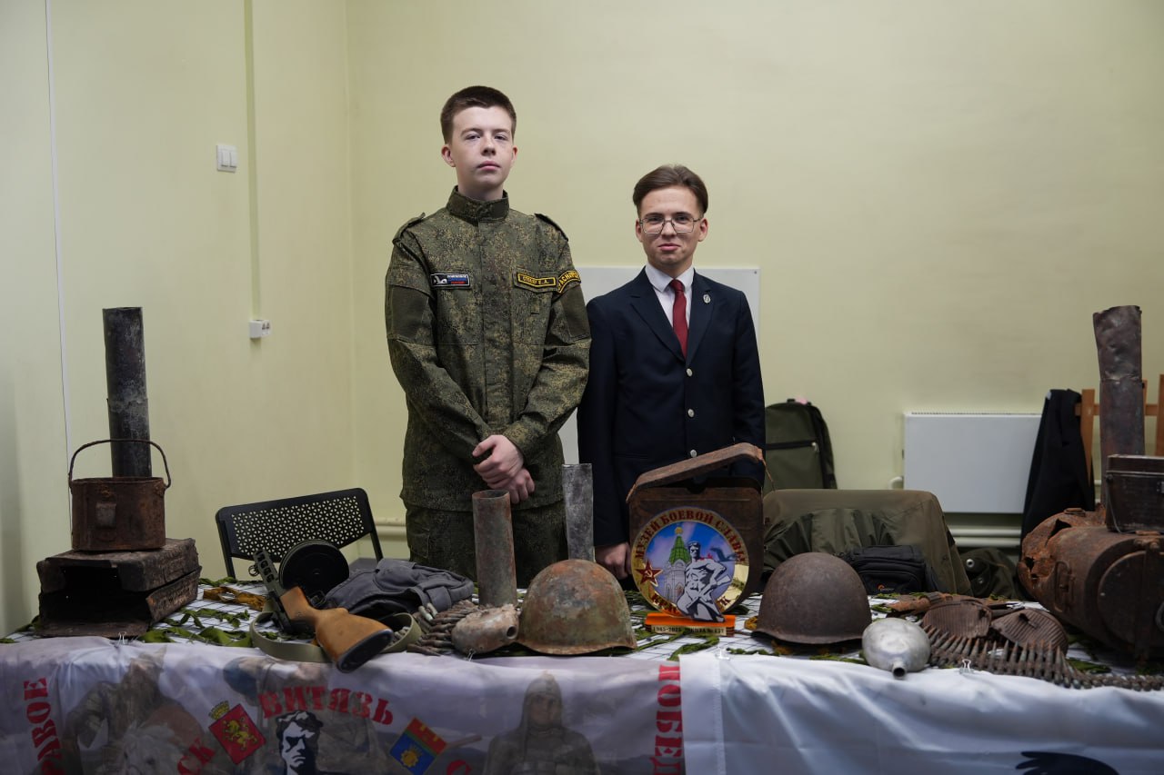 Делимся фотоподборкой с прошедшего общегородского патриотического форума Делимся фотоподборкой с прошедшего общегородского патриотического форума