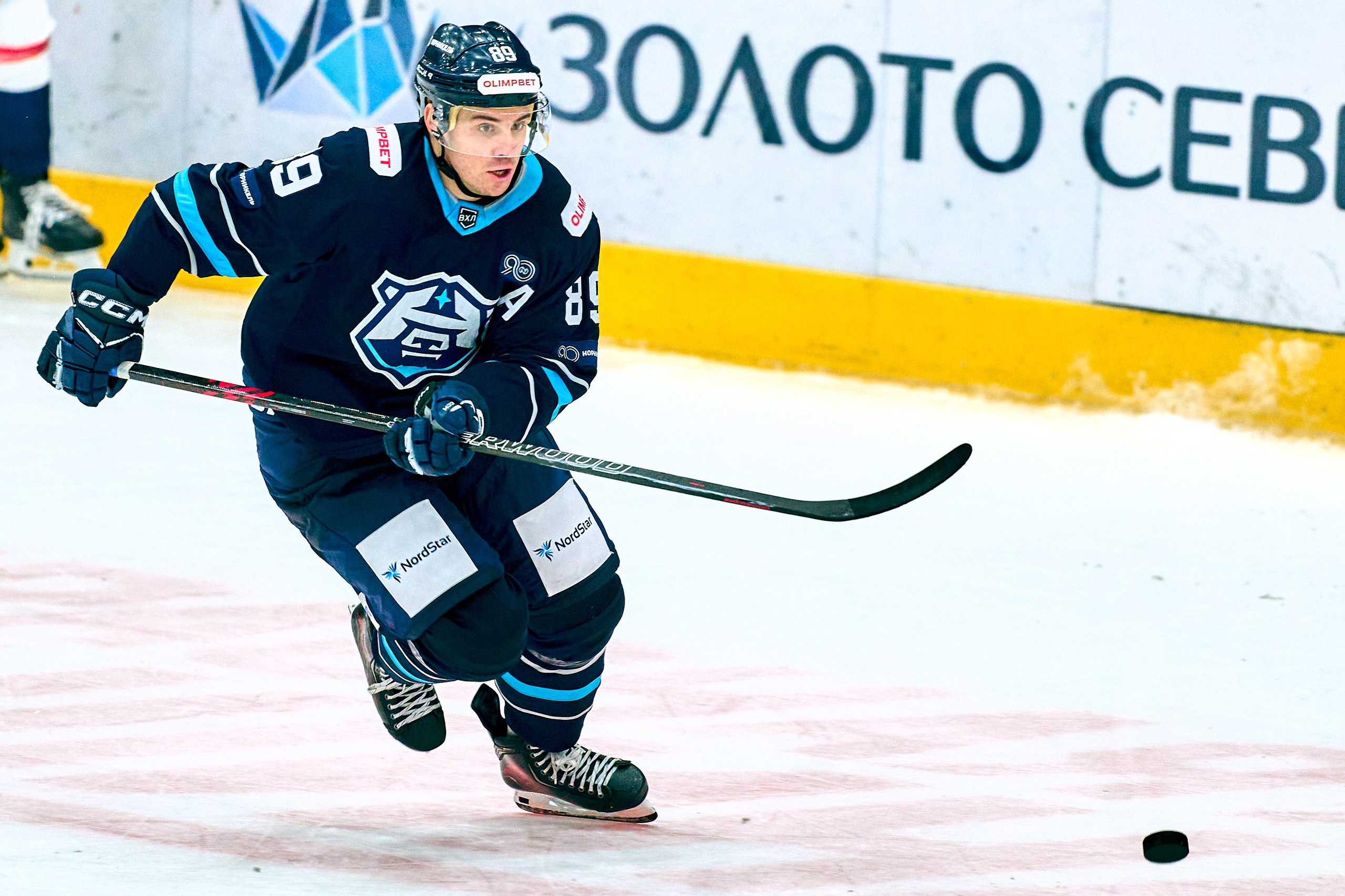 ХК «Норильск» в гостях победил саратовский «Кристалл»