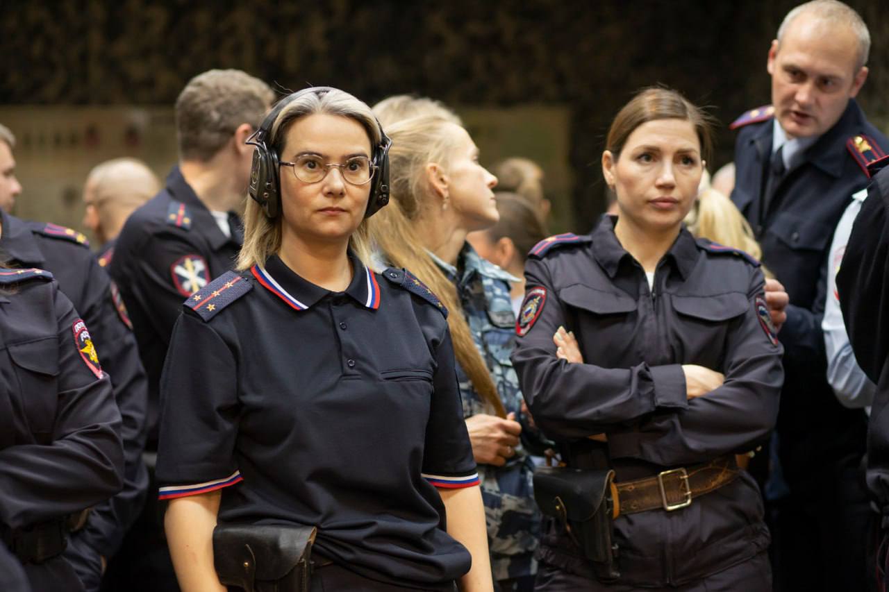 ТОЧНЫЙ ВЫСТРЕЛ. В преддверии Дня сотрудника органов внутренних дел полицейские аппарата ГУ МВД России по Красноярскому краю приняли участие в соревнованиях по стрельбе ТОЧНЫЙ ВЫСТРЕЛ. В преддверии Дня сотрудника органов внутренних дел полицейские аппарата ГУ МВД России по Красноярскому краю приняли участие в соревнованиях по стрельбе