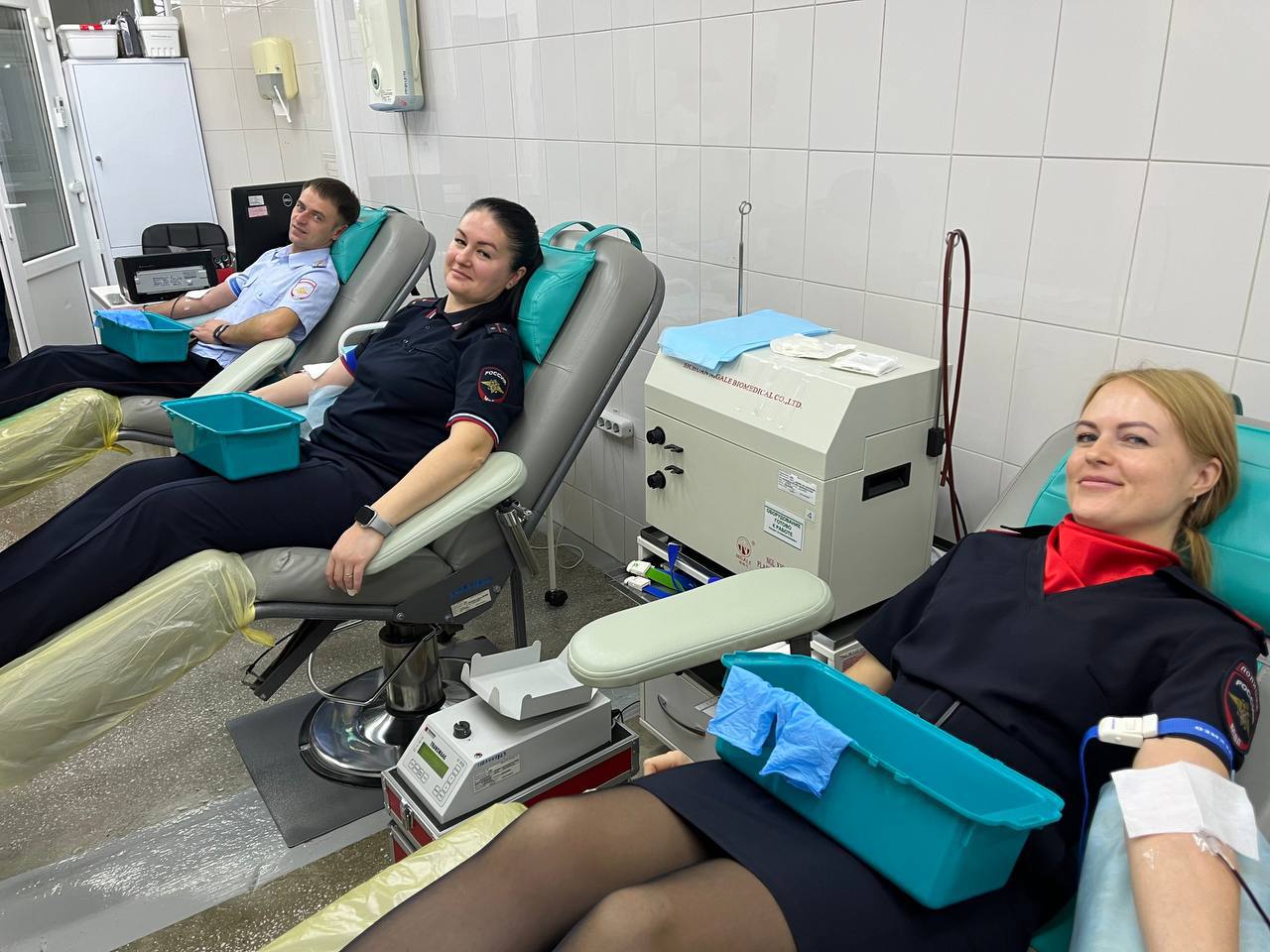 Доноры в погонах: Минусинские полицейские подарили частичку себя