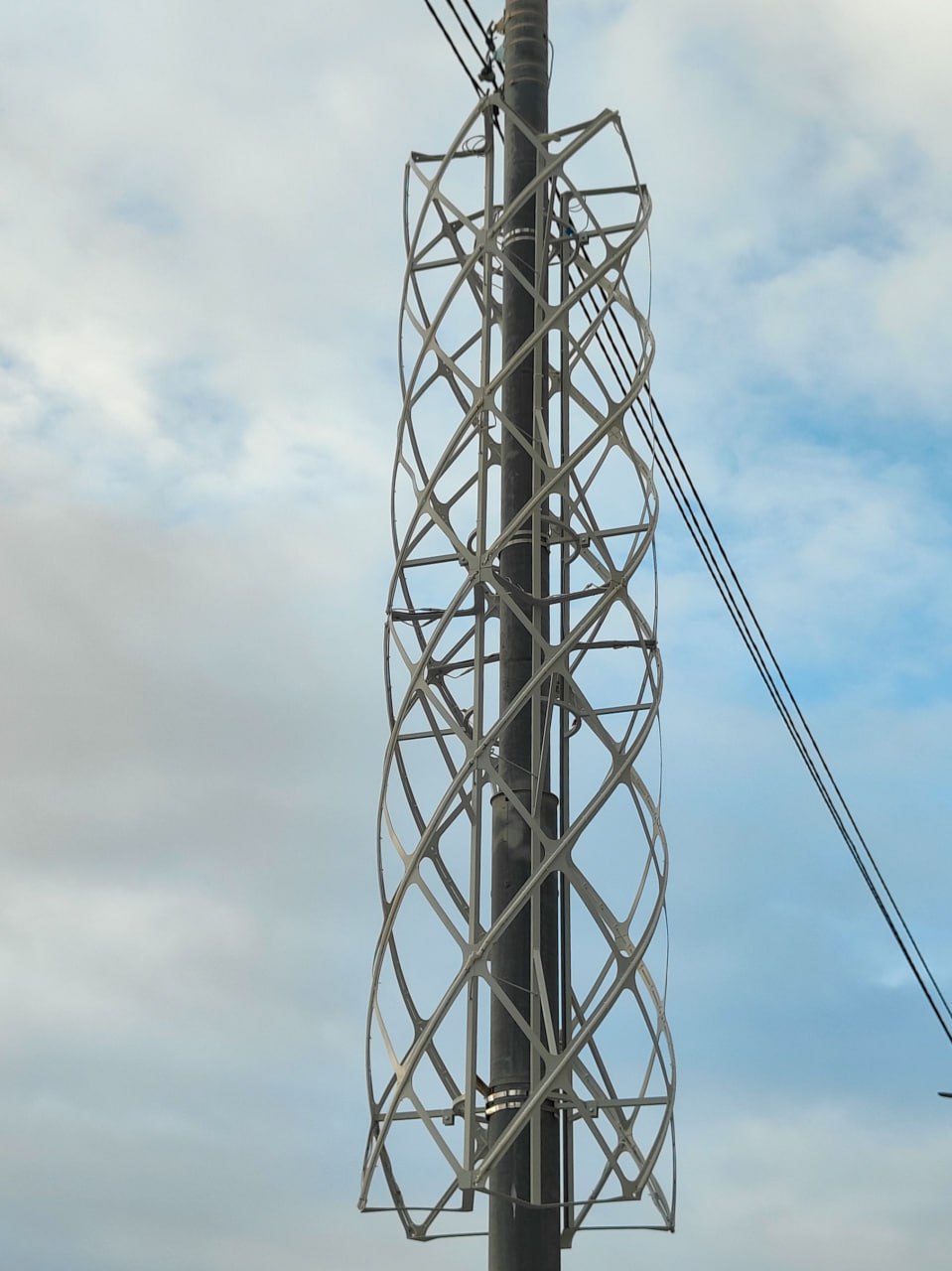 Праздничную иллюминацию устанавливают на Дубровинского Праздничную иллюминацию устанавливают на Дубровинского