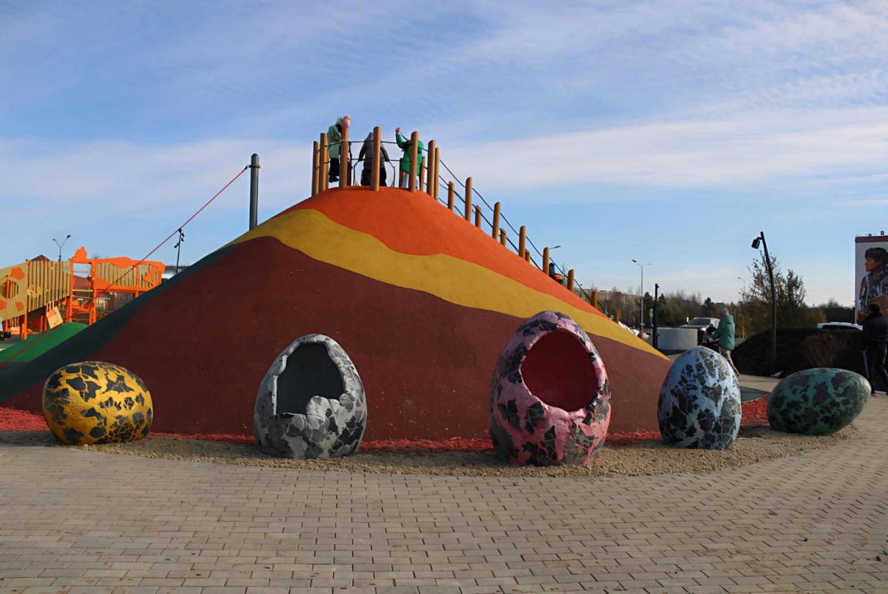 В городе Шарыпово завершается обустройство Динопарка