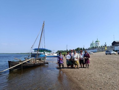 Красноярский парусно-грибной струг «Такмак» отправился на зимовку после насыщенного летнего сезона