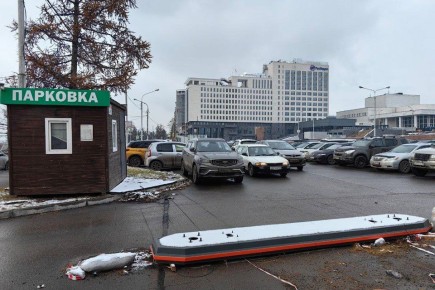 27 ноября в Красноярске заработает платная парковка на съезде с Коммунального моста