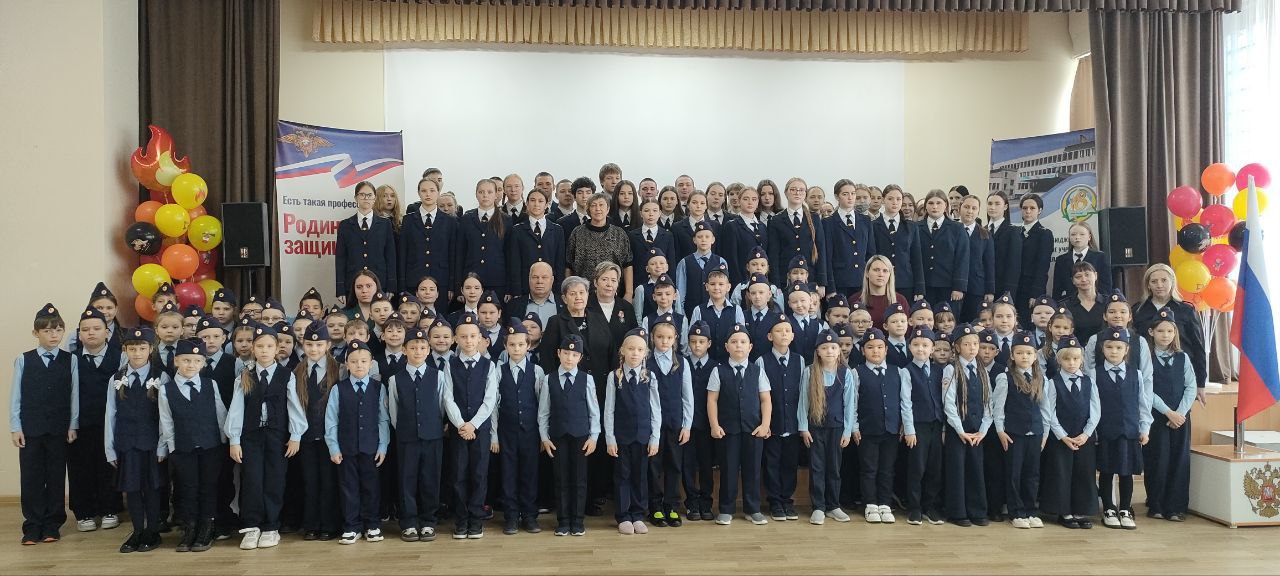 Память жива. В Ачинске полицейским классам присвоено имя милиционера Александра Трофимова, погибшего при исполнении служебного долга В преддверии Дня памяти сотрудников органов внутренних дел, погибших при исполнении... Память жива. В Ачинске полицейским классам присвоено имя милиционера Александра Трофимова, погибшего при исполнении служебного долга В преддверии Дня памяти сотрудников органов внутренних дел, погибших при исполнении...