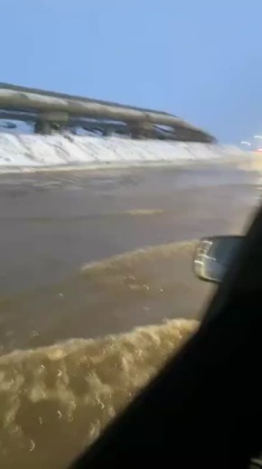 На трассе Норильск – Алыкель произошел прорыв трубы