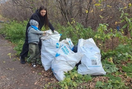 Более 1 000 км берегов водоёмов очистили от мусора в крае в этом году