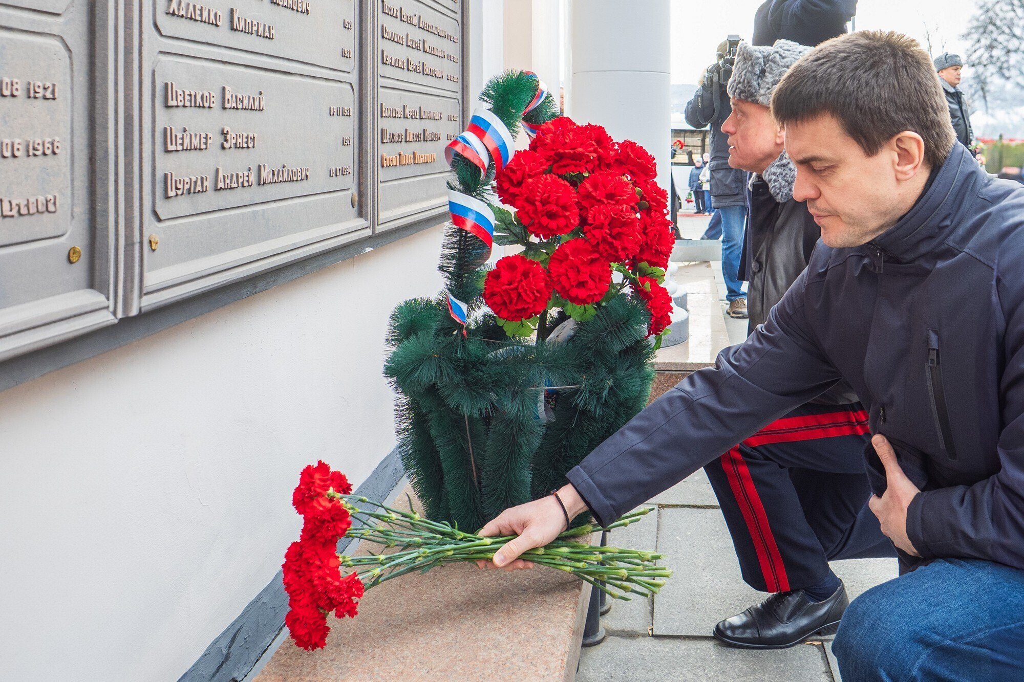 Сегодня – День памяти погибших при исполнении служебных обязанностей сотрудников органов внутренних дел Российской Федерации Сегодня – День памяти погибших при исполнении служебных обязанностей сотрудников органов внутренних дел Российской Федерации