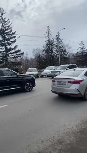 В Красноярске на Дубровинского собирается пробка из-за аварии