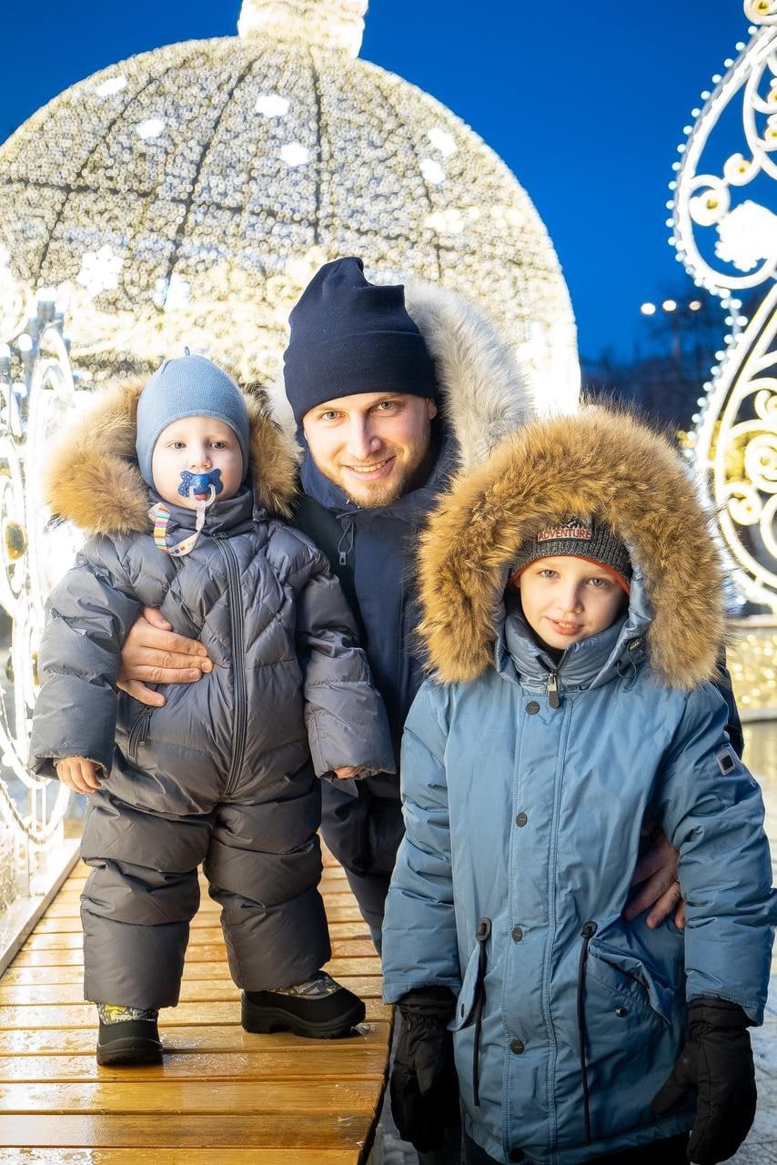 Представляем вам еще одну удивительную семью-лауреатов ежегодной премии главы города «Семья - душа и сила Красноярска» — семью Асмус! Представляем вам еще одну удивительную семью-лауреатов ежегодной премии главы города «Семья - душа и сила Красноярска» — семью Асмус!