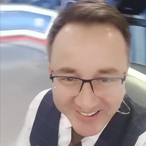 Уже через 5 минут начинаем первую игру «Эрудит-шоу» с шестиклассниками!