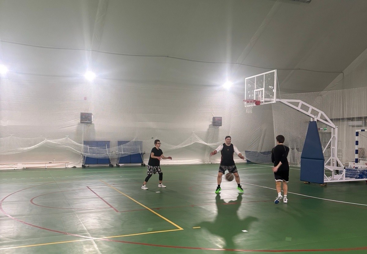 Красноярский край. Зима. Дворовые инструкторы разгоняются! Красноярский край. Зима. Дворовые инструкторы разгоняются!