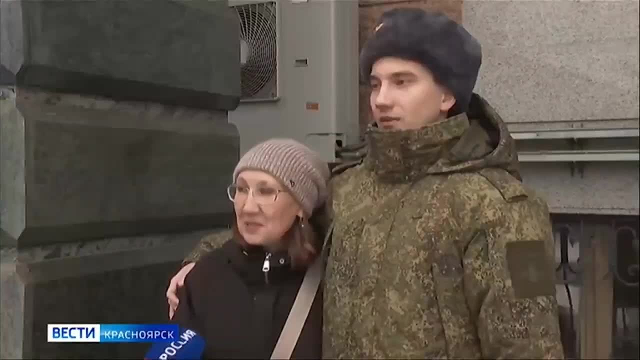 Из Красноярска в войсковые части России отправилась очередная партия новобранцев