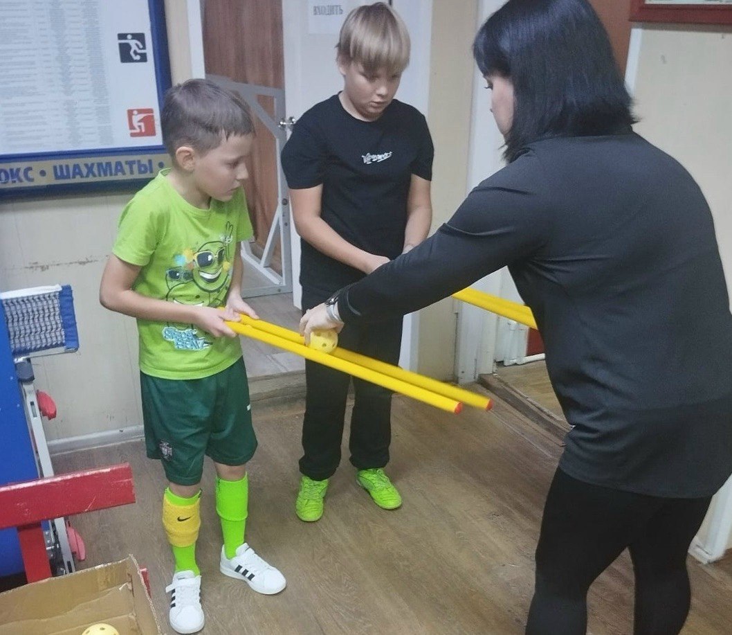 Красноярский край. Зима. Дворовые инструкторы разгоняются! Красноярский край. Зима. Дворовые инструкторы разгоняются!