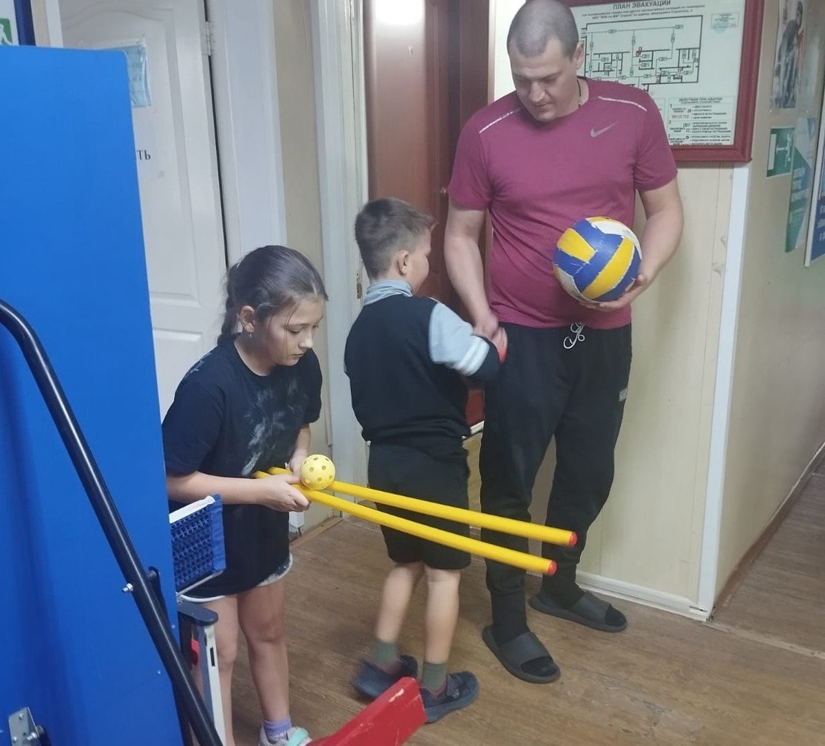 Красноярский край. Зима. Дворовые инструкторы разгоняются! Красноярский край. Зима. Дворовые инструкторы разгоняются!