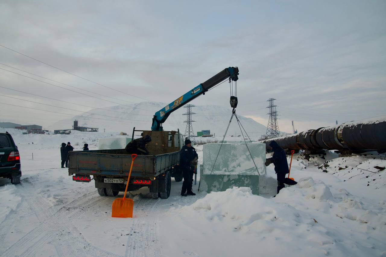 Дмитрий Карасёв: Заготовка льда для новогодних ледовых городков в Норильске уже завершена Дмитрий Карасёв: Заготовка льда для новогодних ледовых городков в Норильске уже завершена