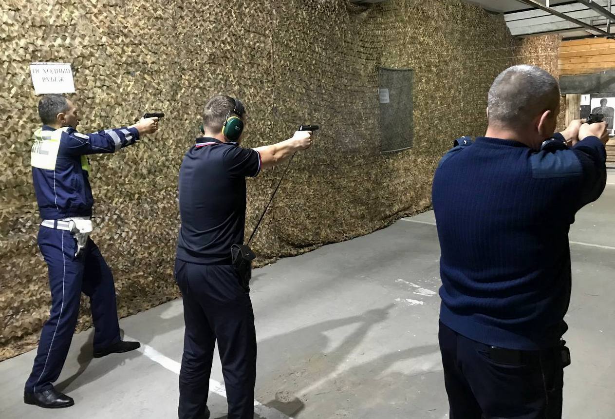 Меткие победы: в преддверии Дня сотрудника органов внутренних дел в разных городах Красноярского края прошли соревнования по стрельбе из табельного оружия Меткие победы: в преддверии Дня сотрудника органов внутренних дел в разных городах Красноярского края прошли соревнования по стрельбе из табельного оружия