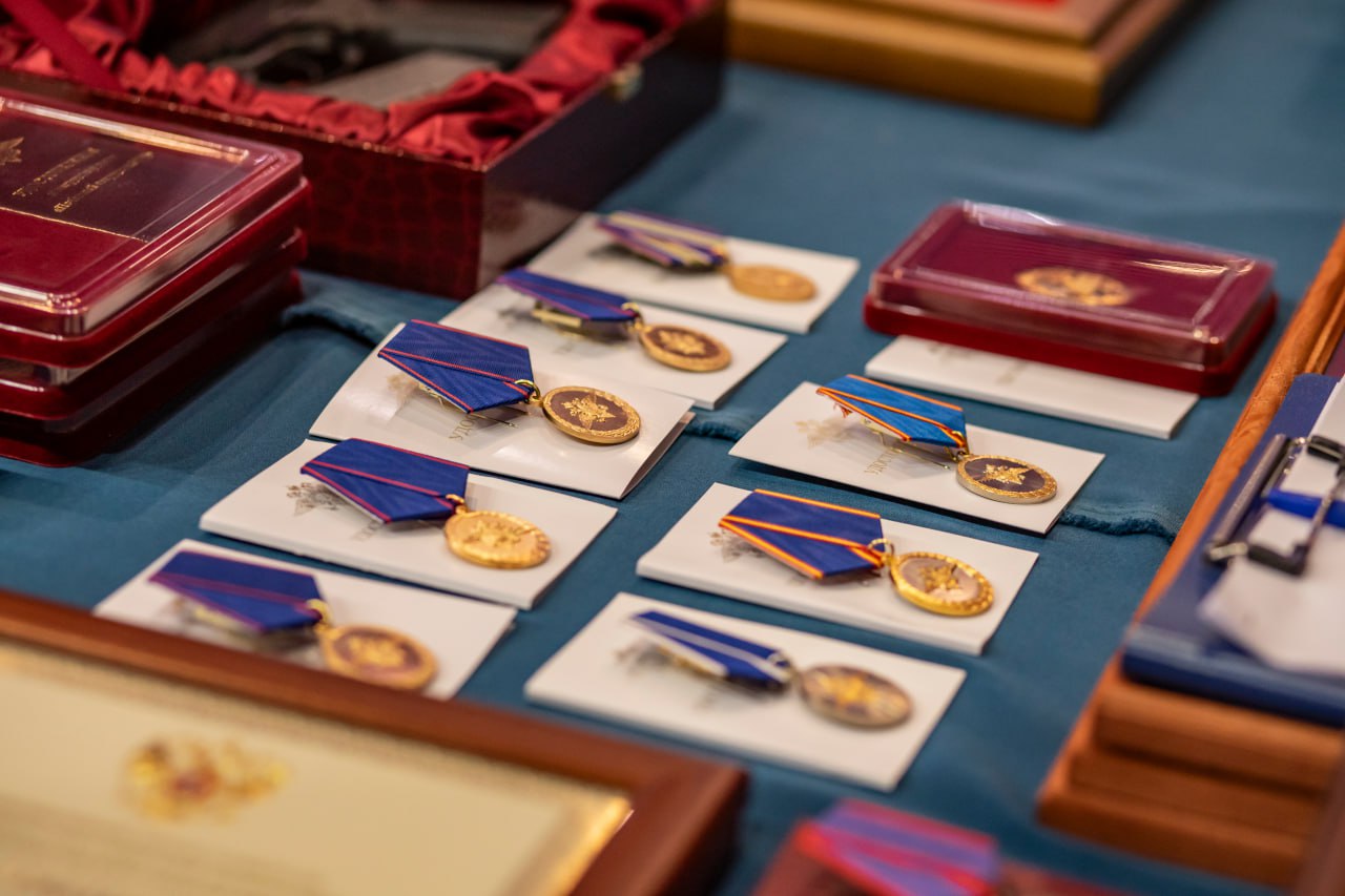 В Красноярске прошла торжественная церемония награждения, посвященная Дню сотрудника органов внутренних дел Российской Федерации В Красноярске прошла торжественная церемония награждения, посвященная Дню сотрудника органов внутренних дел Российской Федерации