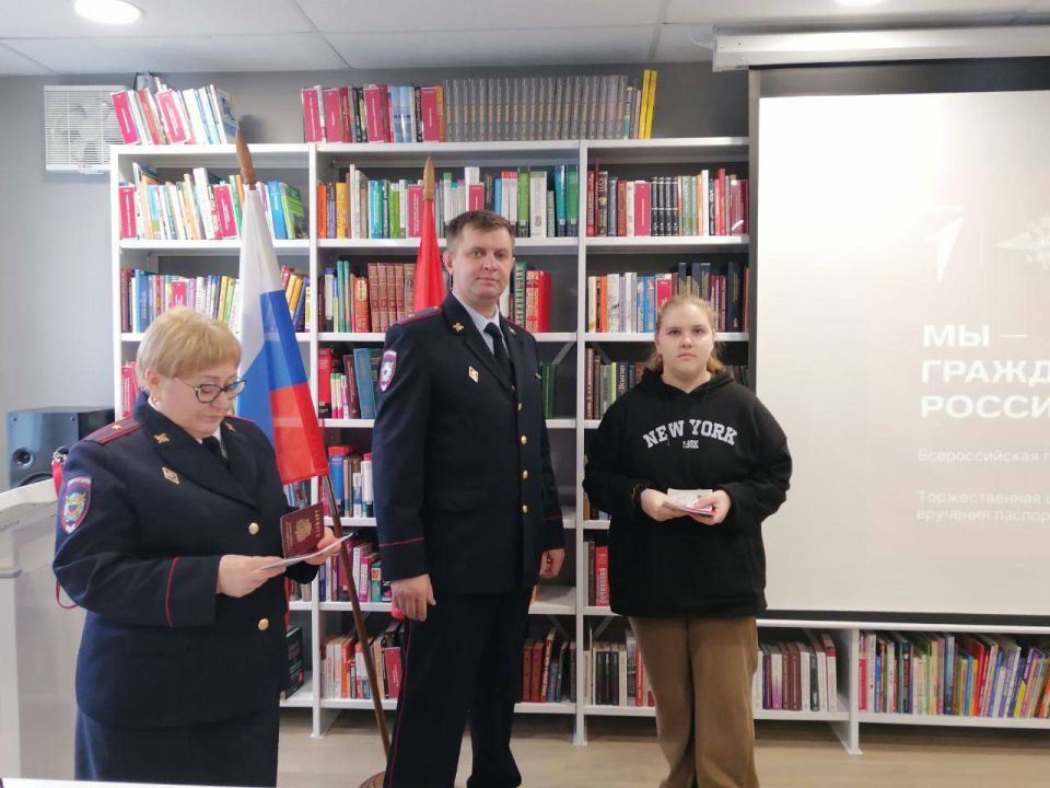 От малышей до подростков: как полицейские встречались с подрастающим поколением