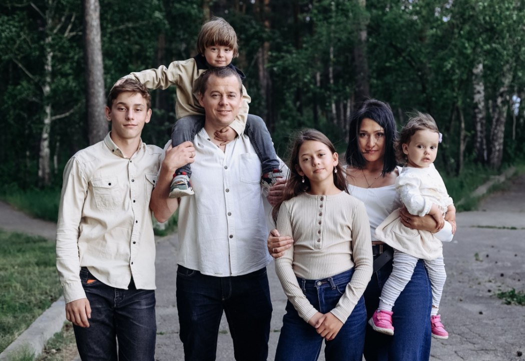 Многодетным семьям выплатят 100 тысяч на покупку земли