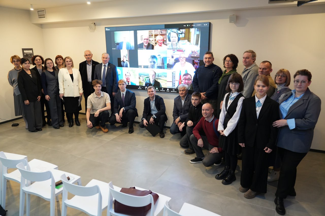 Легендарная воздушная трасса «Аляска-Сибирь» в годы Великой Отечественной войны была создана всего за 10 месяцев Легендарная воздушная трасса «Аляска-Сибирь» в годы Великой Отечественной войны была создана всего за 10 месяцев