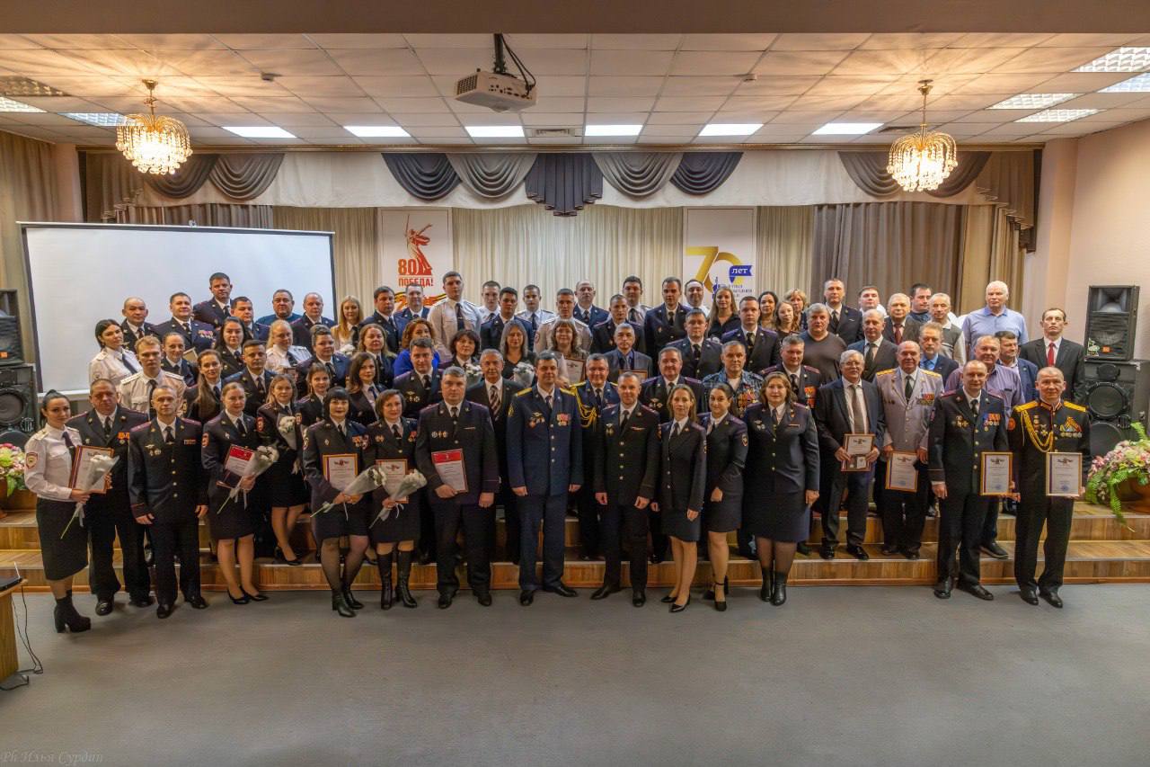 Юбилей минусинской полиции: 105 лет на страже порядка Юбилей минусинской полиции: 105 лет на страже порядка