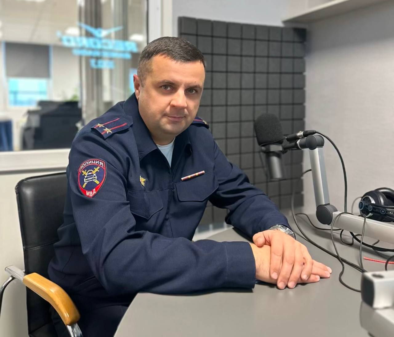 Прямо сейчас в эфире радио Рекорд Красноярск обсуждаем тему: «Готовимся к снежной зиме и разбираем самые распространенные причины ДТП в этот период»