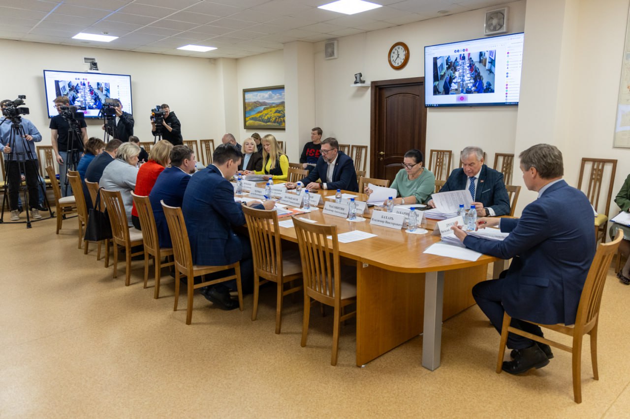 Около 10 млрд рублей выделят на решение вопросов экологии за три года Около 10 млрд рублей выделят на решение вопросов экологии за три года