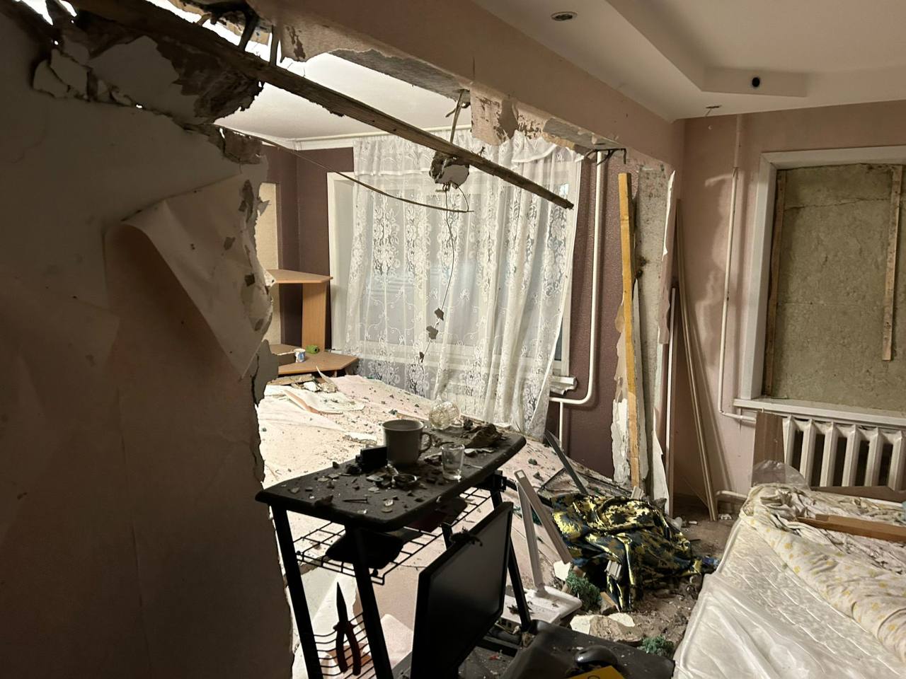 В Ачинске 71-летняя женщина получила травмы после того, как у неё дома взорвался баллончик аэрозоля для уничтожения насекомых