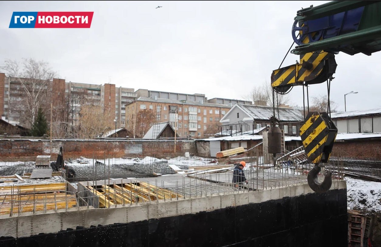 В Красноярске начался монтаж надземной части «Суриков-центра» В Красноярске начался монтаж надземной части «Суриков-центра»