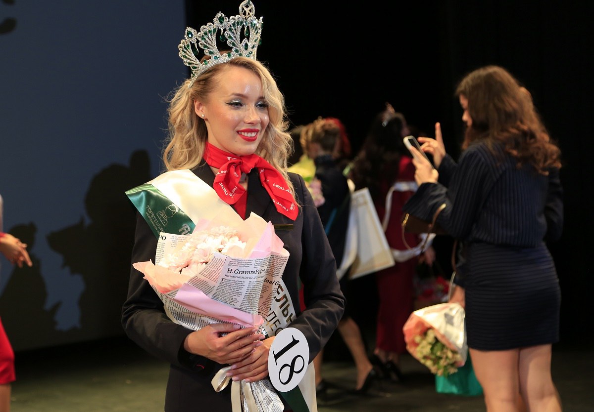 Уроженка Хакасии Лилия Дегтярева признана самой красивой стюардессой страны