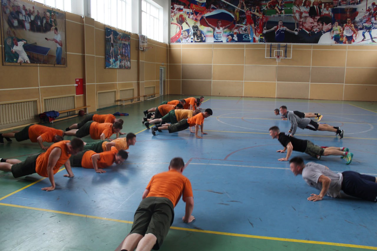 Сотрудники ОСН «Ермак» ГУФСИН провели спортивный мастер-класс в Канской воспитательной колонии