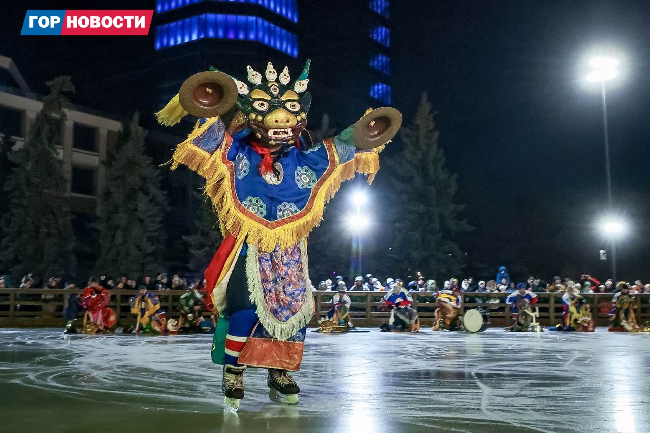 В Красноярске завтра откроется каток на Стрелке (0+) В Красноярске завтра откроется каток на Стрелке (0+)