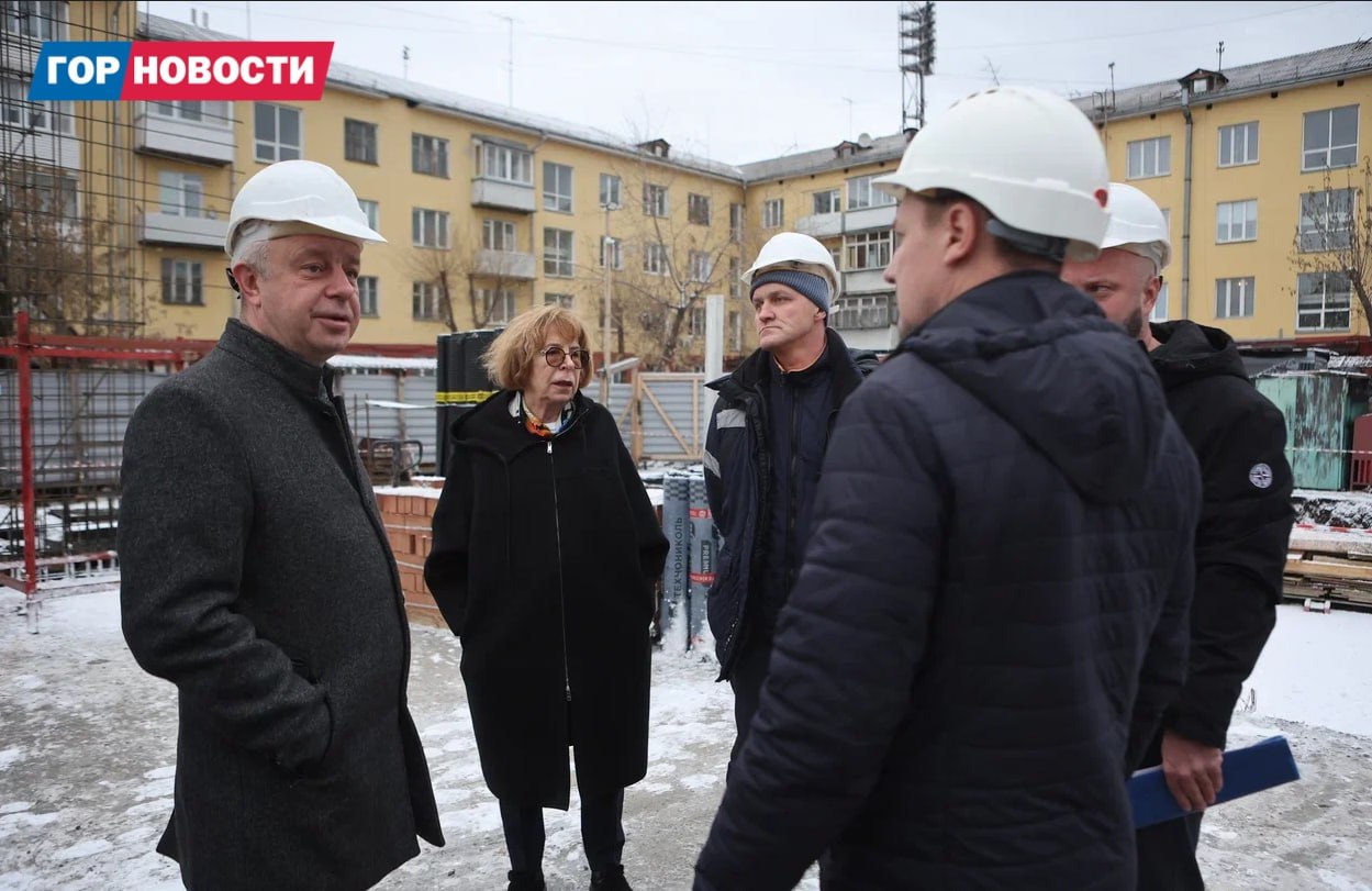 В Красноярске начался монтаж надземной части «Суриков-центра» В Красноярске начался монтаж надземной части «Суриков-центра»