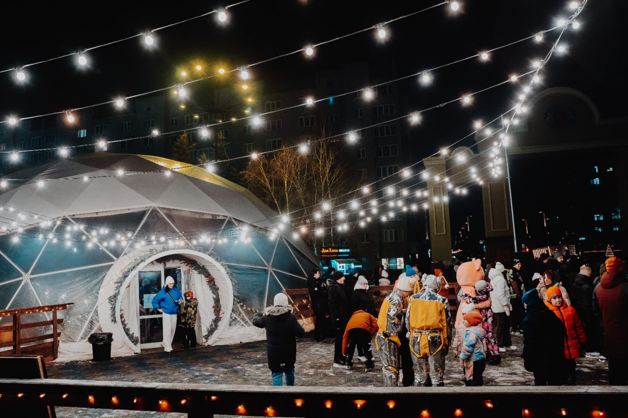 14 ноября в 19:00 на площади Мира состоится торжественное открытие катка на Стрелке