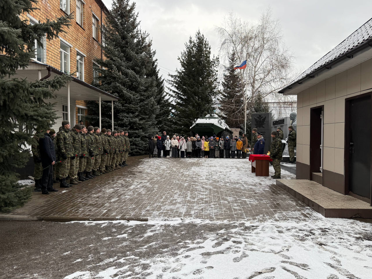 Сотрудники отдела специального назначения ГУФСИН отметили 35-летие со дня создания спецподразделений в уголовно-исполнительной системе Сотрудники отдела специального назначения ГУФСИН отметили 35-летие со дня создания спецподразделений в уголовно-исполнительной системе